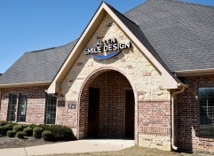 Exterior of dental office in Allen